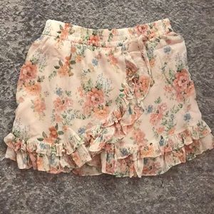 Zara floral mini skirt, size M